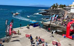 Apartamento bajo de 2 habitaciones frente a la Playa de Alcalá, Tenerife!